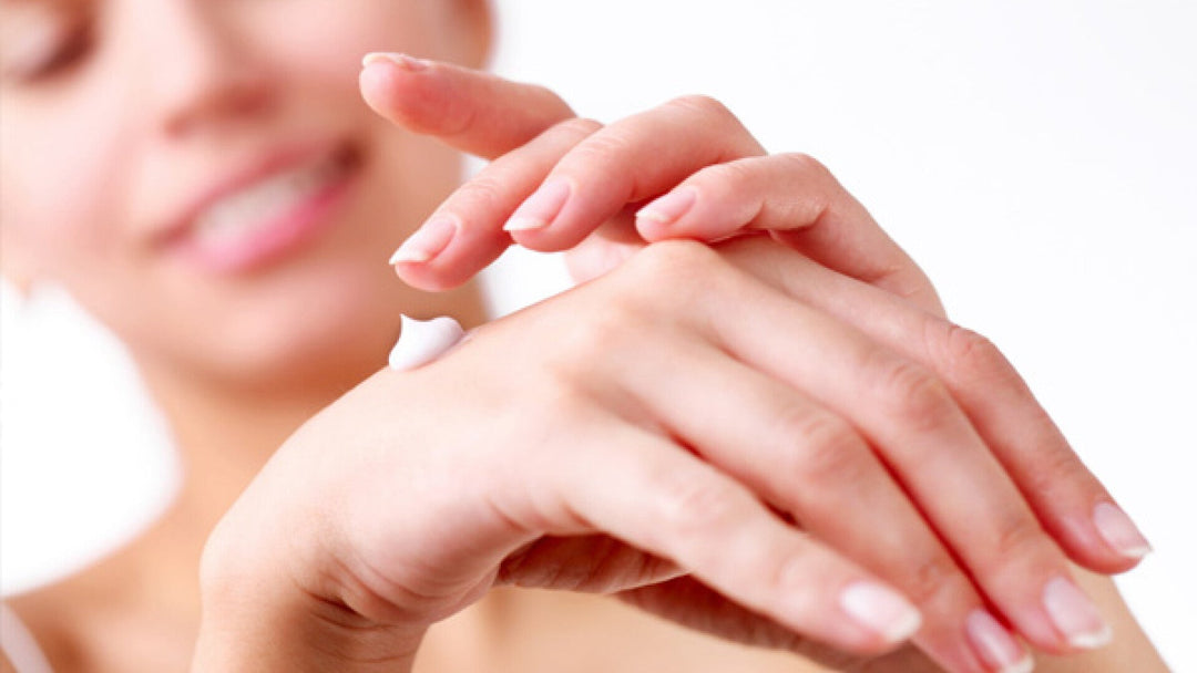 Secretul mâinilor catifelate iarna? Ritualuri simple cu efect de salon