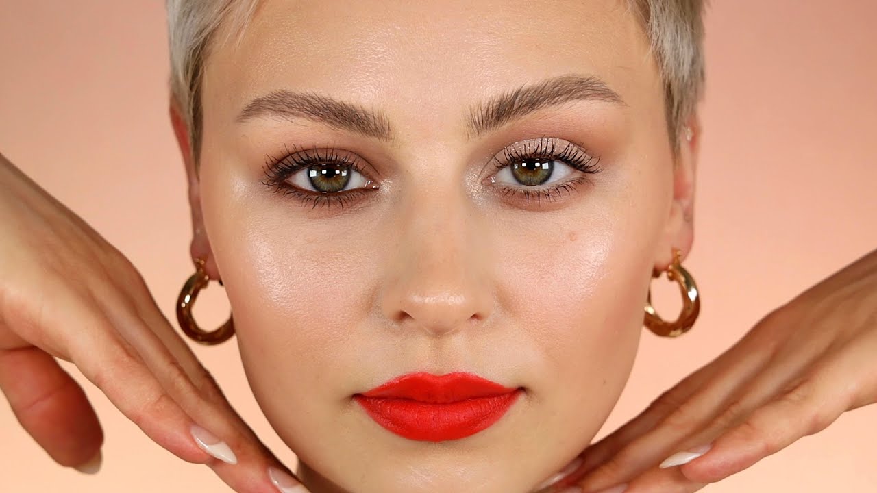 Ochii mici sau adânci? Trucuri de machiaj care fac diferența