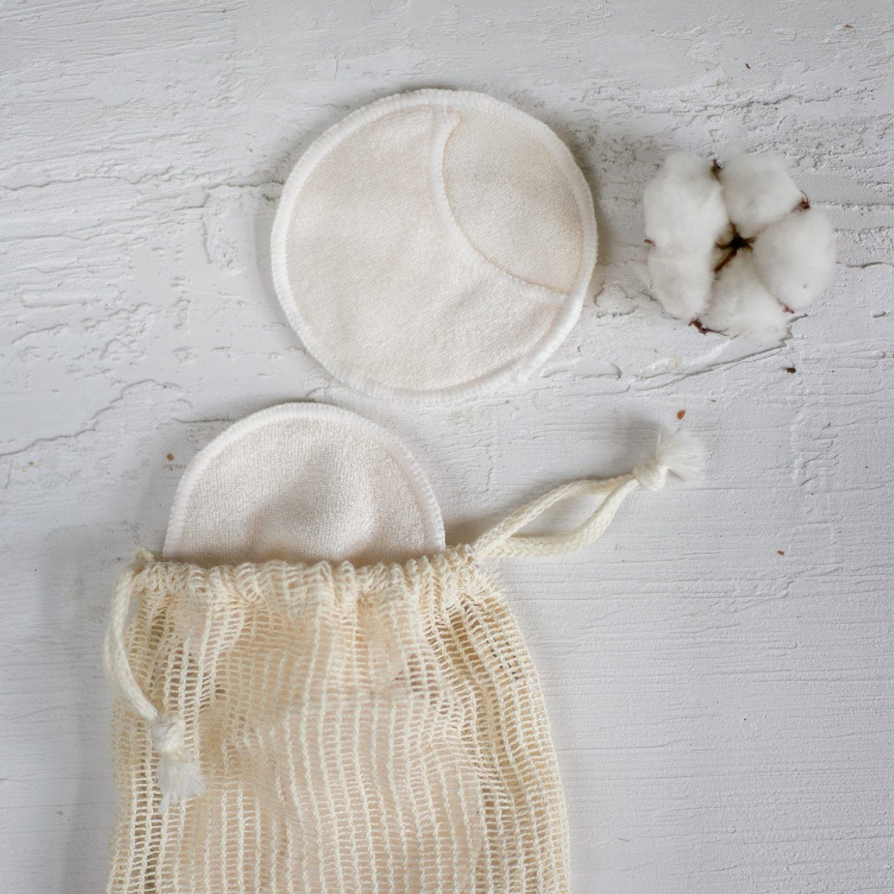 Dischete pentru Curatare din Bumbac - Cleansing Pads - Sinesia - HNIcosmetice.ro