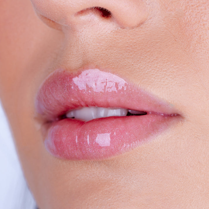 Gloss pentru Buze - Plumping Lip Gloss No. 01 Ice Milk - Pierre Rene