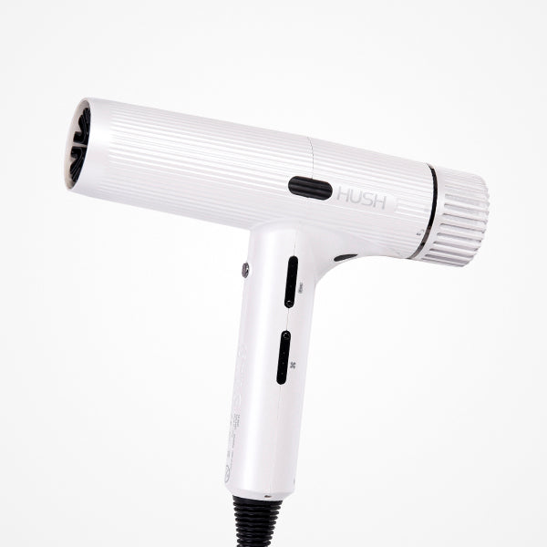 Uscator de Par - Runway HU600 White 1900-2150W - Hush - HNIcosmetice.ro