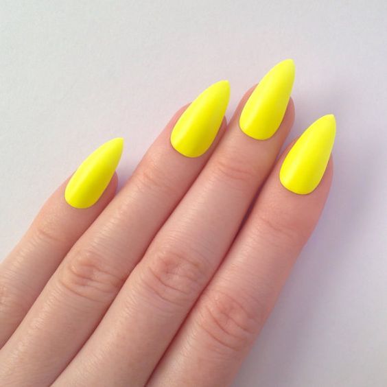 Gel Colorat - Soak Off Color Gel Canary AG317 5gr - Ami Gel